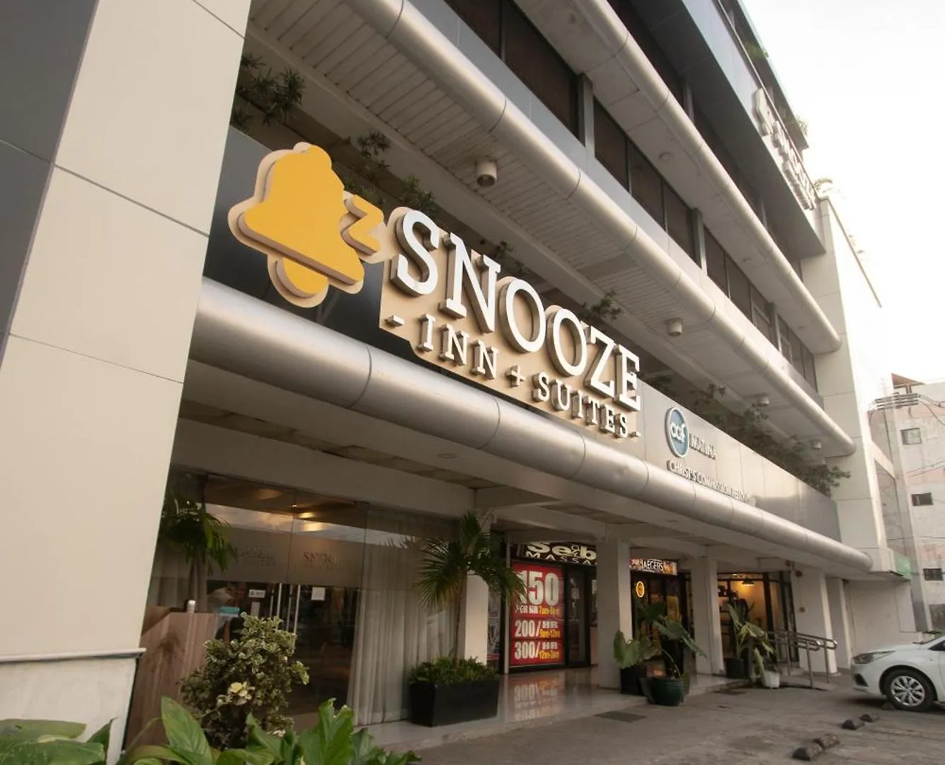 Snooze Inn & Suites Davao City